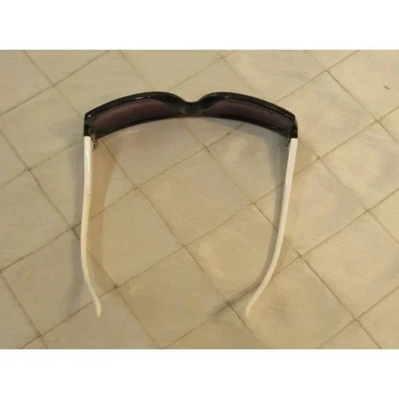 1980s Sunglasses Racing Stripes 90s  Zack Morris Baywatch Max Headroom - Picture 6 of 9